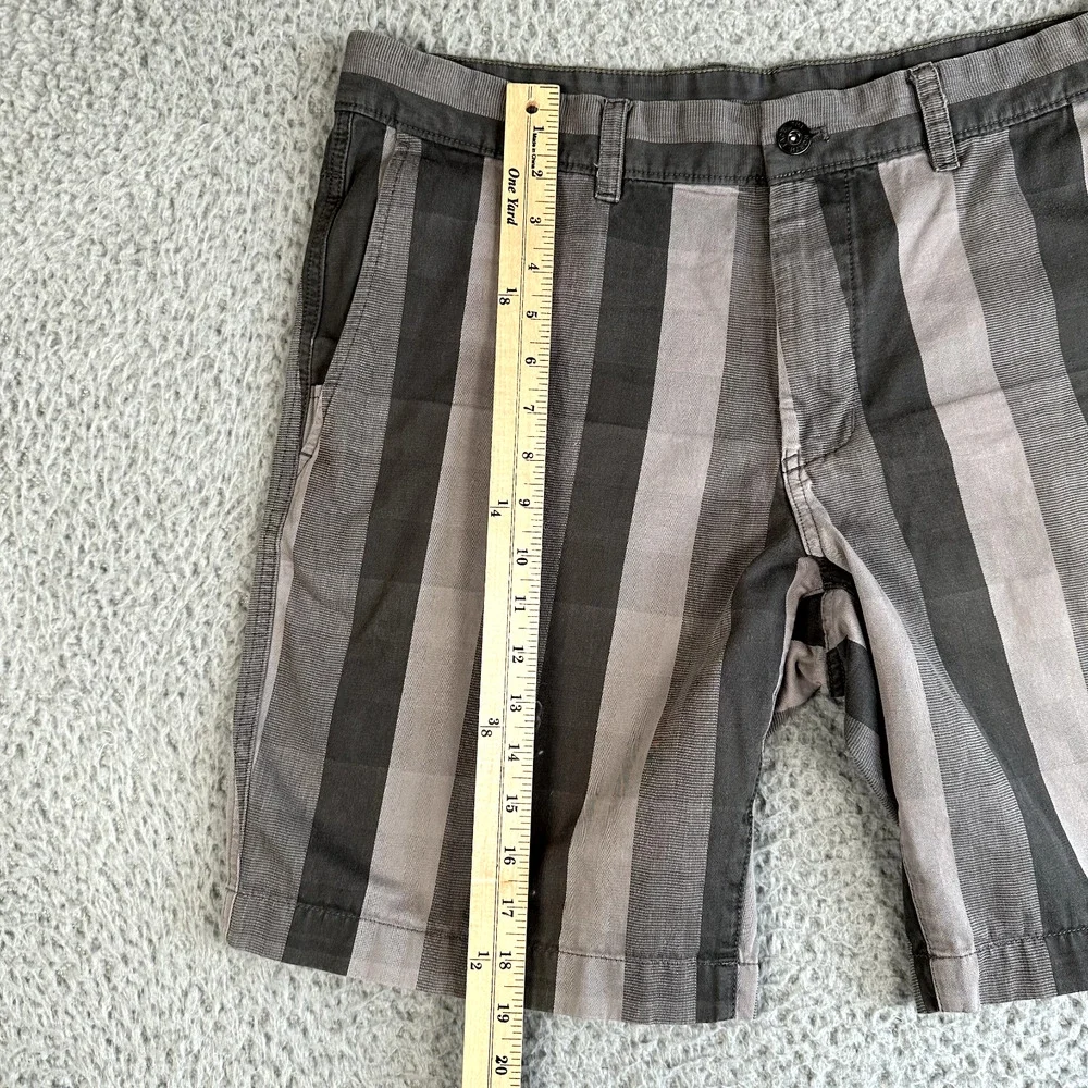 The North Face Narrows Short‎ Men's 36 Striped 9